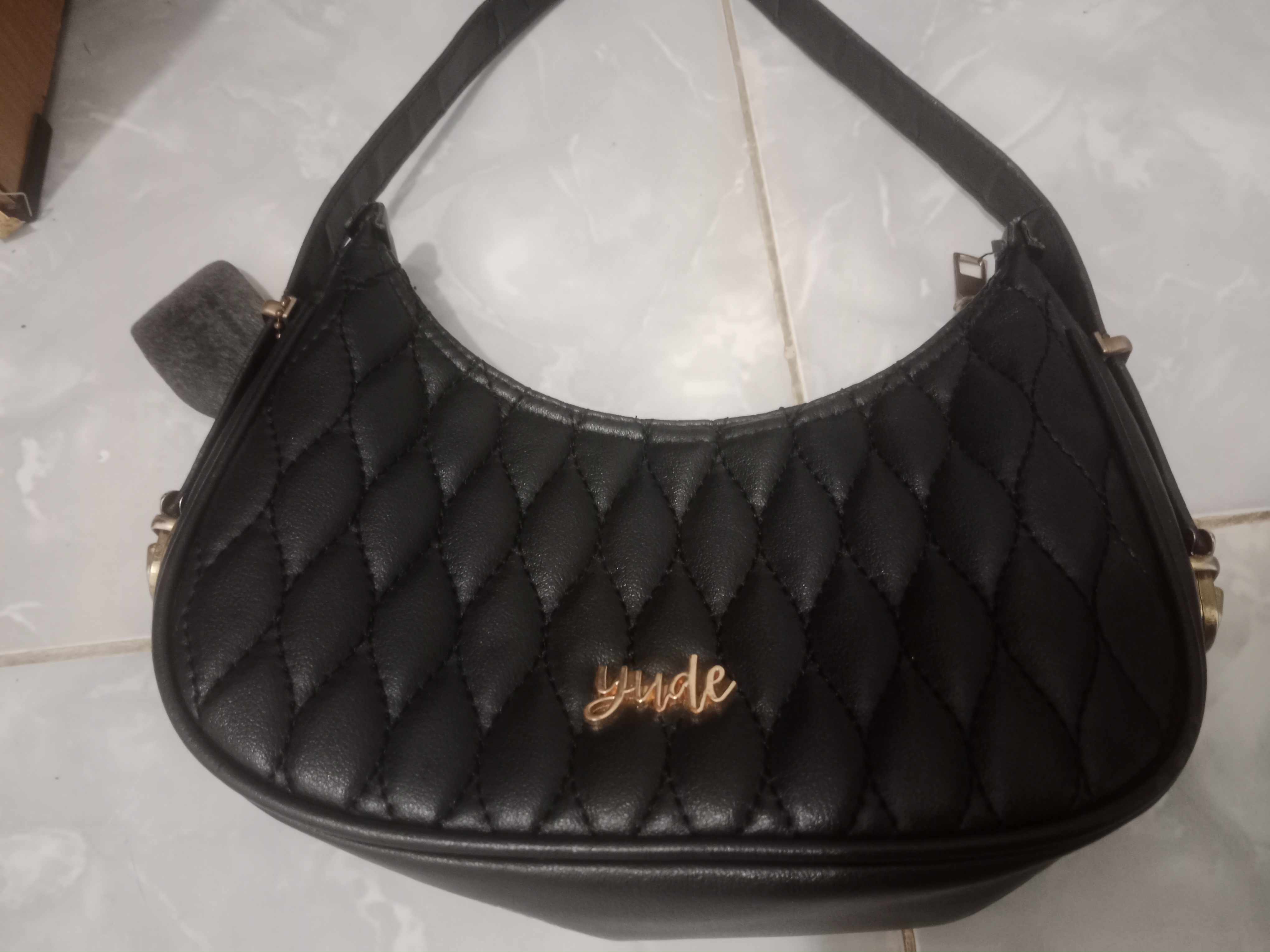 tas elegan